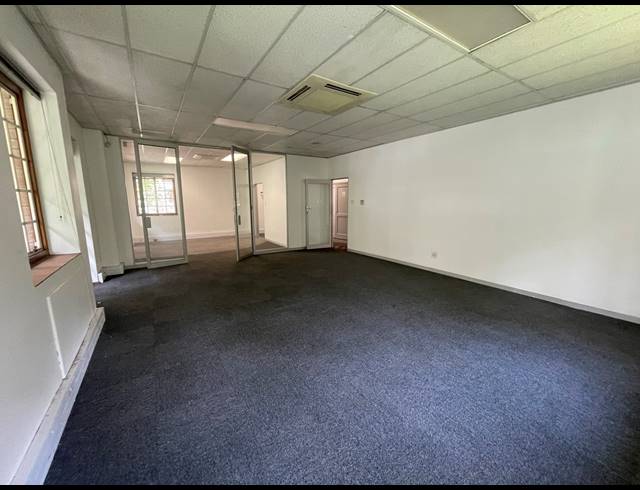 331M² OFFICE TO LET IN PARKTOWN